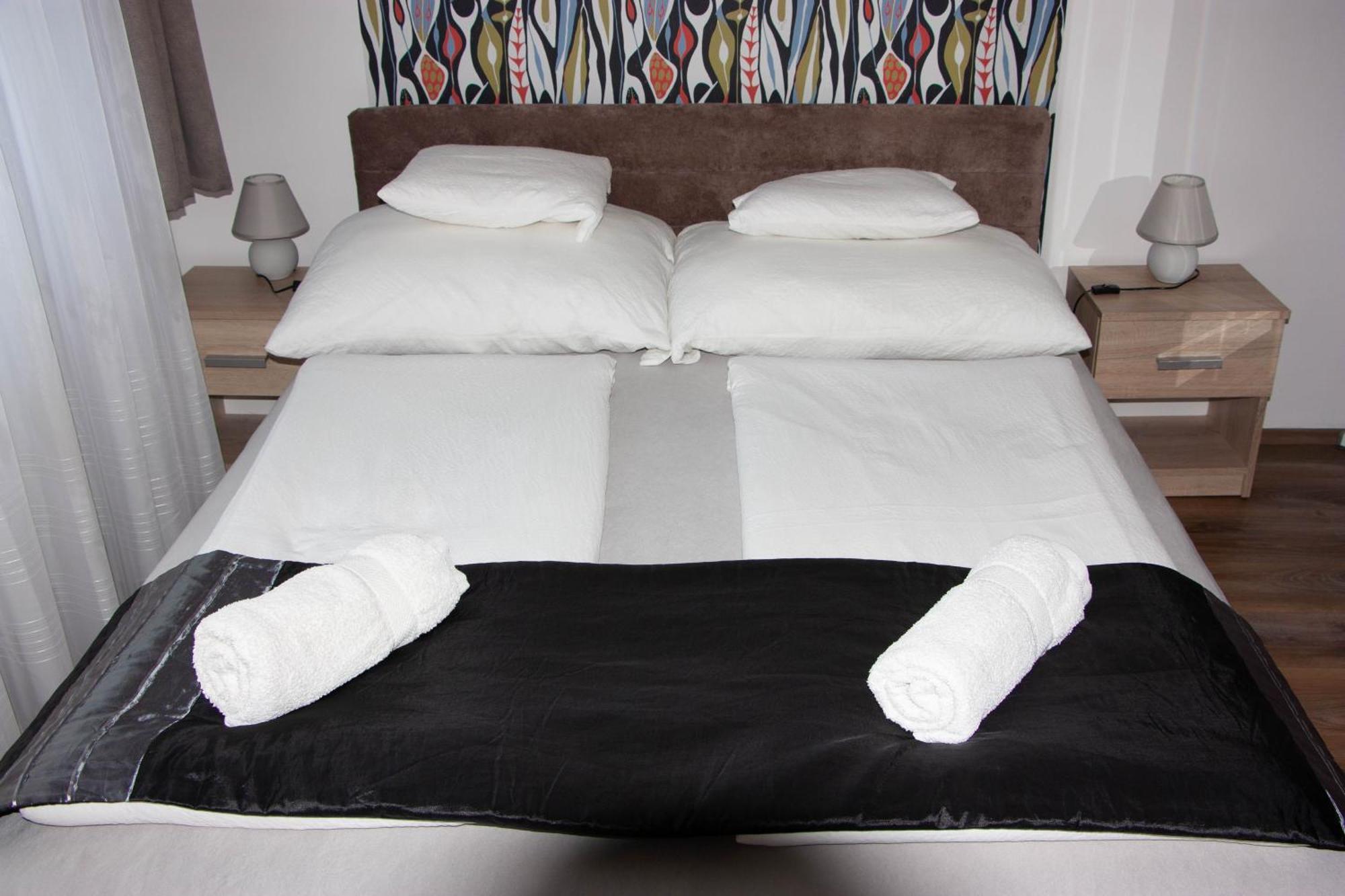 Aquarius Apartman Szeged Buitenkant foto