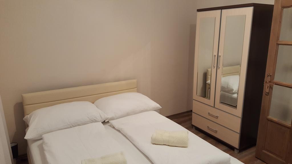 Aquarius Apartman Szeged Buitenkant foto
